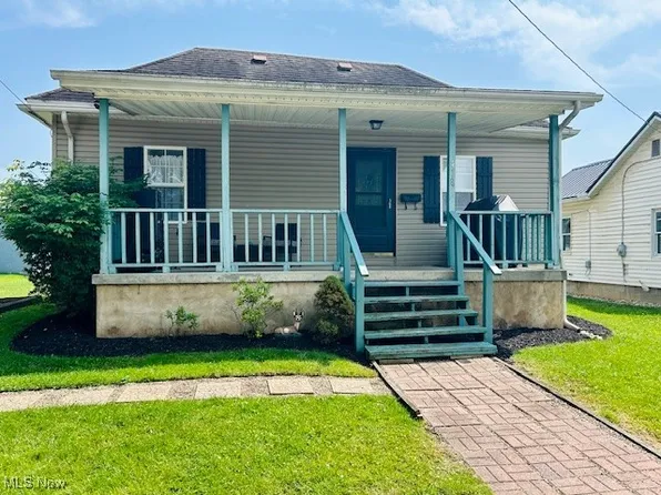 418 Kinzel Ave, Zanesville, OH 43701