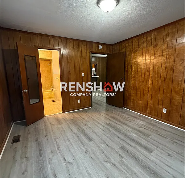 155 Moore Rd — Photo 22