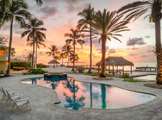36 Sunset Rd, Key Largo, FL 33037