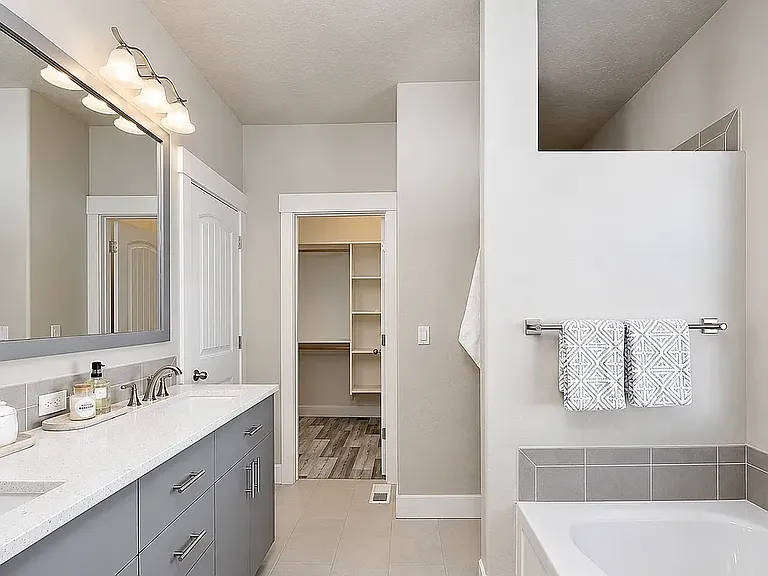 2140 S Woodsage Way — Photo 37
