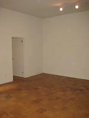 Rented by Magnone Real Estate | media 17