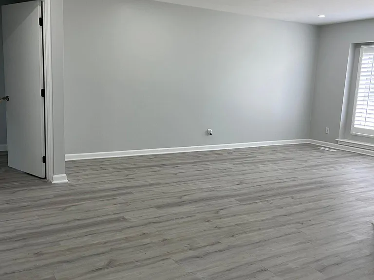 4719 Brookshire Pkwy — Photo 37