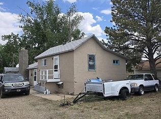 405 Utah St, Medicine Bow, WY 82329