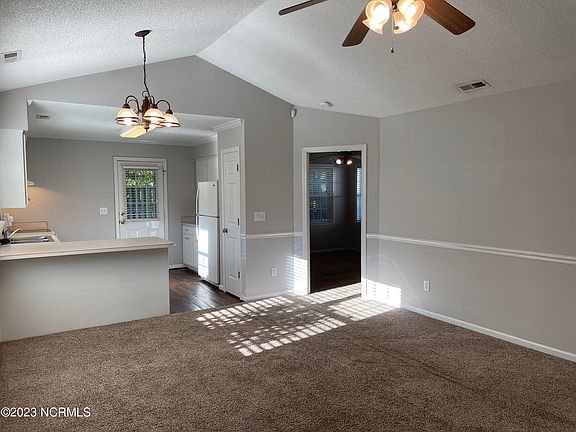3rd image of 3719 Elizabeth Ave