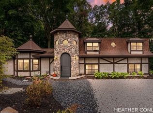 260 Brook St, Saugatuck, MI 49453