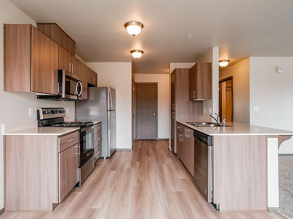 5th image of 178 Lancaster Dr SE #202-106