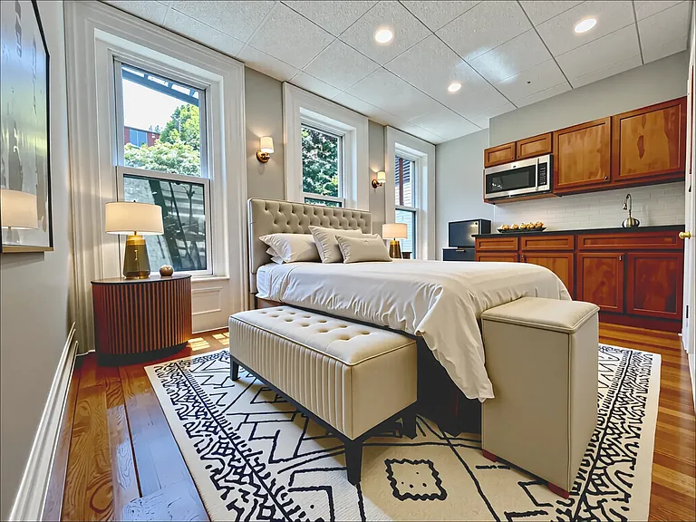 70 Pinckney St #2 — Photo 3