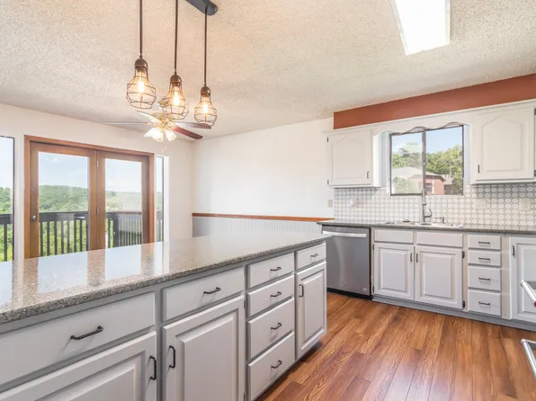 150 Sunken Forest Dr. #190 BLDG 7, Forsyth, MO 65653