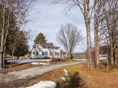 3247 West Proctor Road, Center Rutland, VT, 05701
