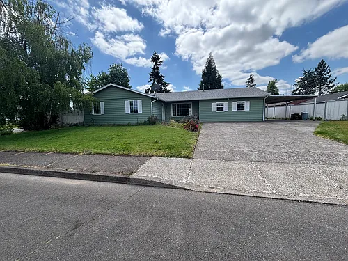 1040 Hazel St Photo 1