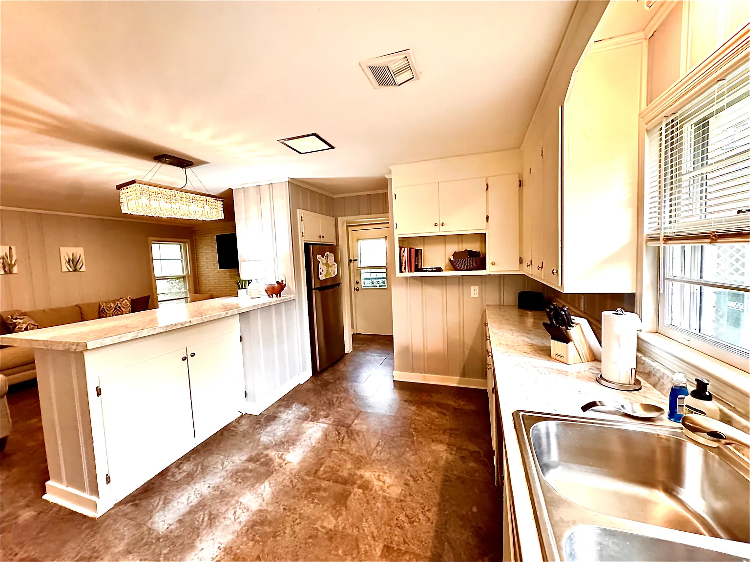3 bed, 1545 sqft, $3,250 — Photo 2