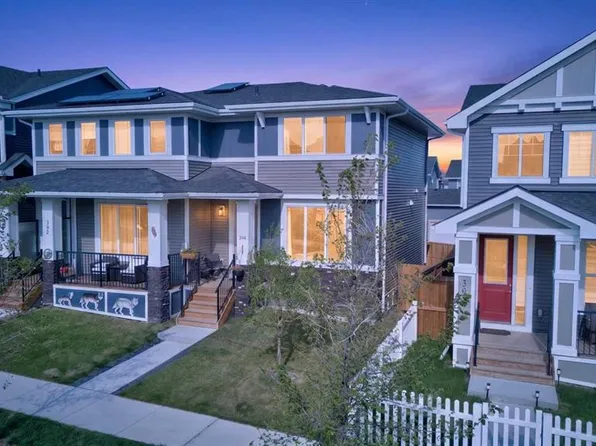 394 E Sundown Rd, Cochrane, AB T4C 2A6