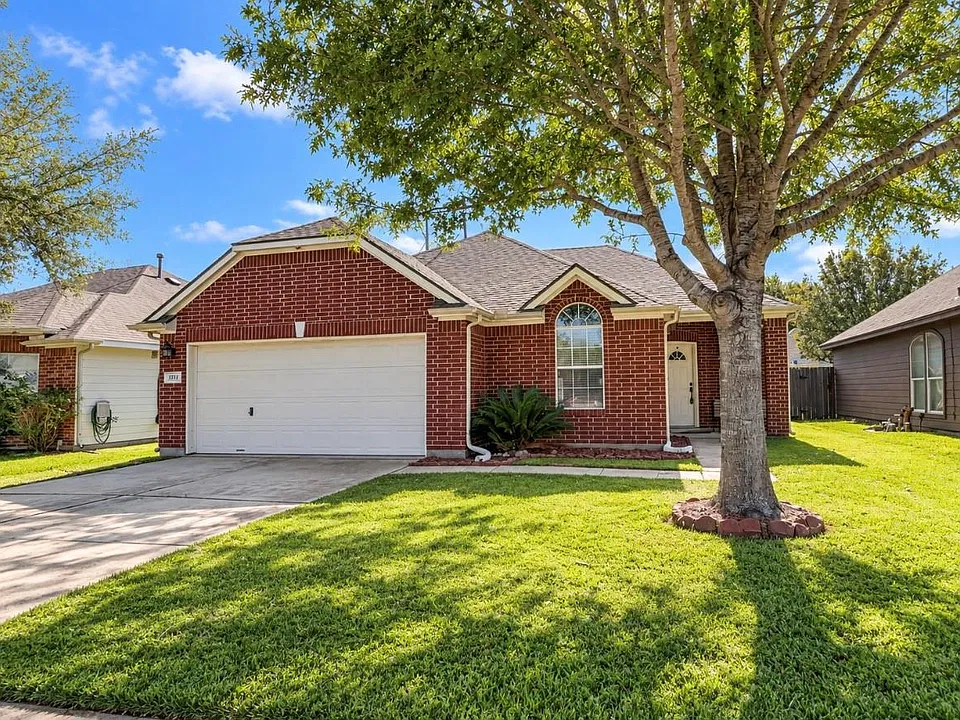 3722 Elderberry Dr