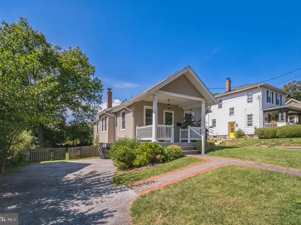 8 S Cedar Hollow Rd, Paoli, PA 19301
