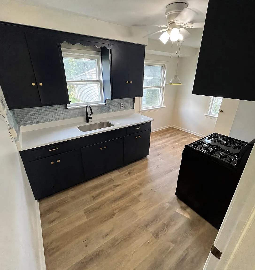 3 bed, $2,400 — Photo 3