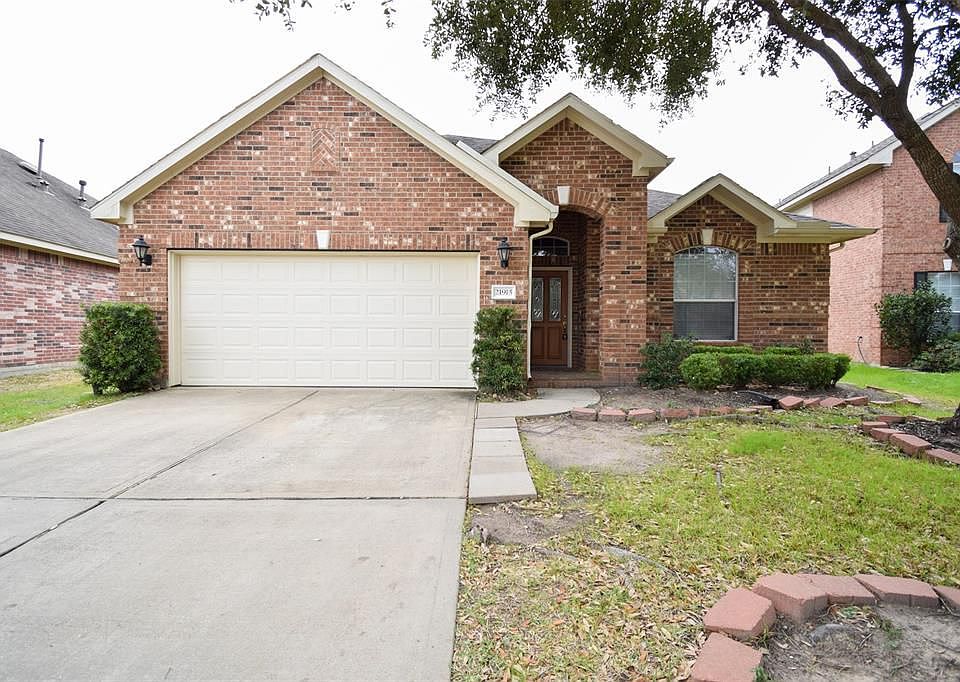 1st image of 21915 Field Green Dr
