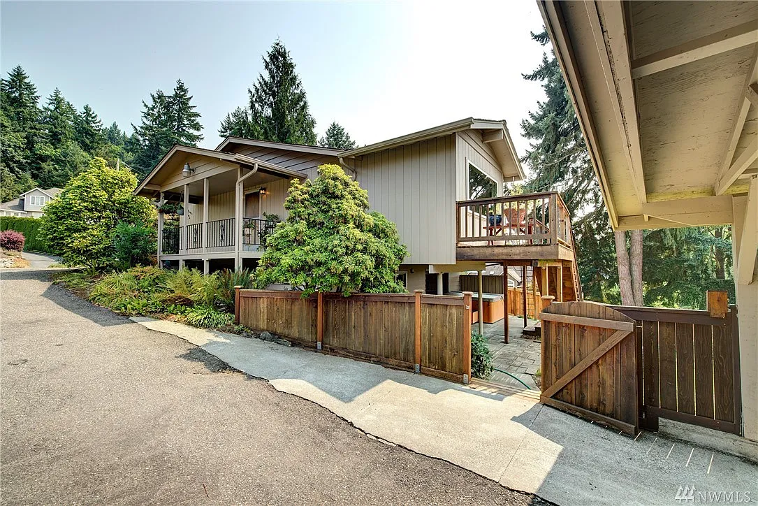 3229 198th Pl SE photo 1