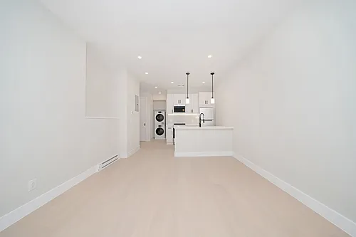 1269 1st Ave #4C Photo 1