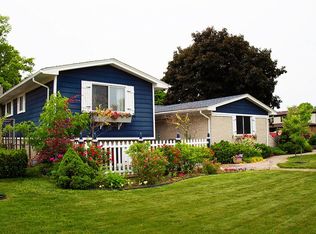 35345 Davison St, Sterling Heights, MI 48310