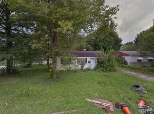 1071 Saint Margaret Dr, Cahokia, IL 62206