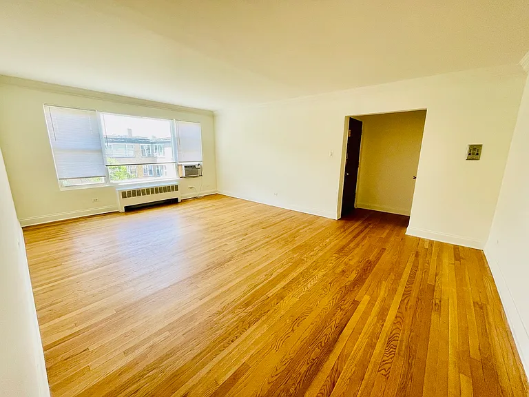 6130 N Damen Ave #3H — Photo 4