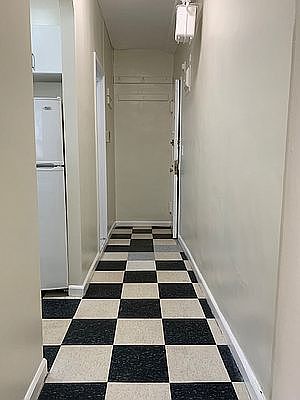 4th image of 210 Thompson St APT 5BN