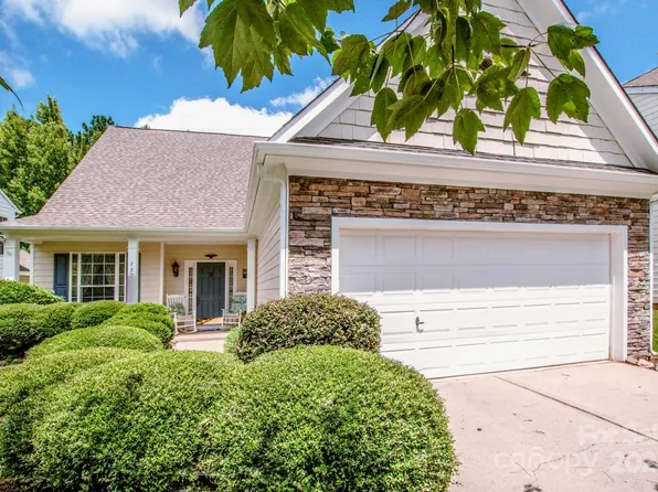 132 Riding Trl, Mooresville, NC 28117