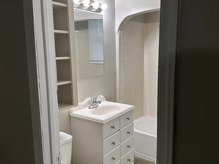 2067 Sullivant Ave — Photo 10