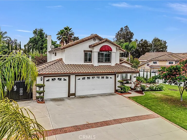 1070 Cannon Rd — Photo 3