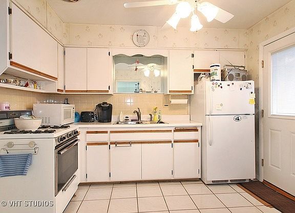 3rd image of 5345 N Virginia Ave #A