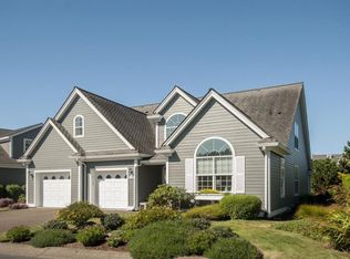 5820 SW Arbor Dr, South Beach, OR 97366