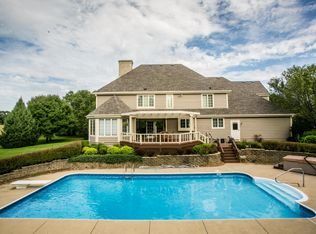 2480 Partridge Woods Ct, Burlington, WI 53105