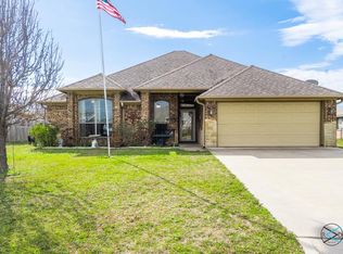 311 W McAfee Dr, Mabank, TX 75147