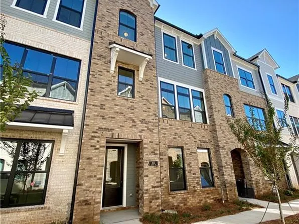 435 Ashbury Dr, Roswell, GA 30076