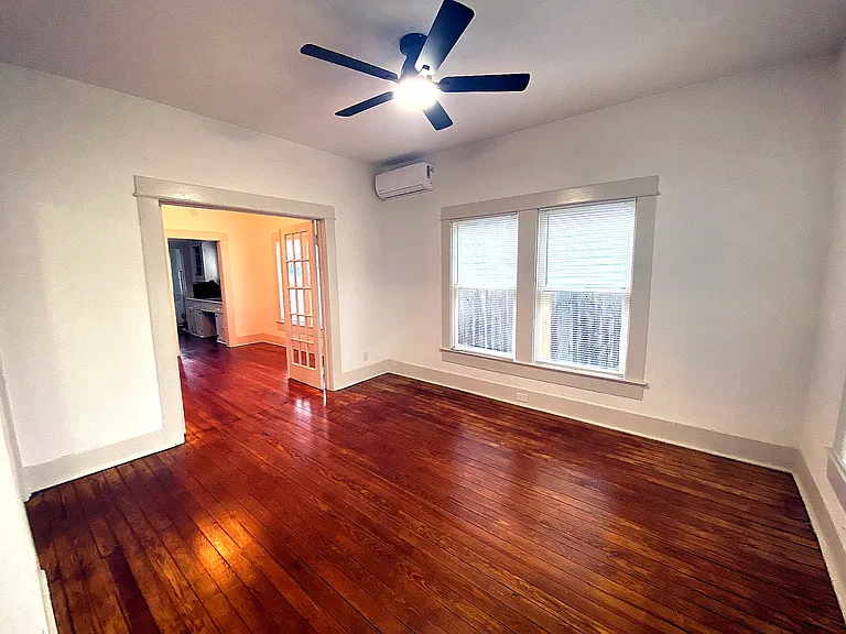 830 Texas Ave — Photo 10