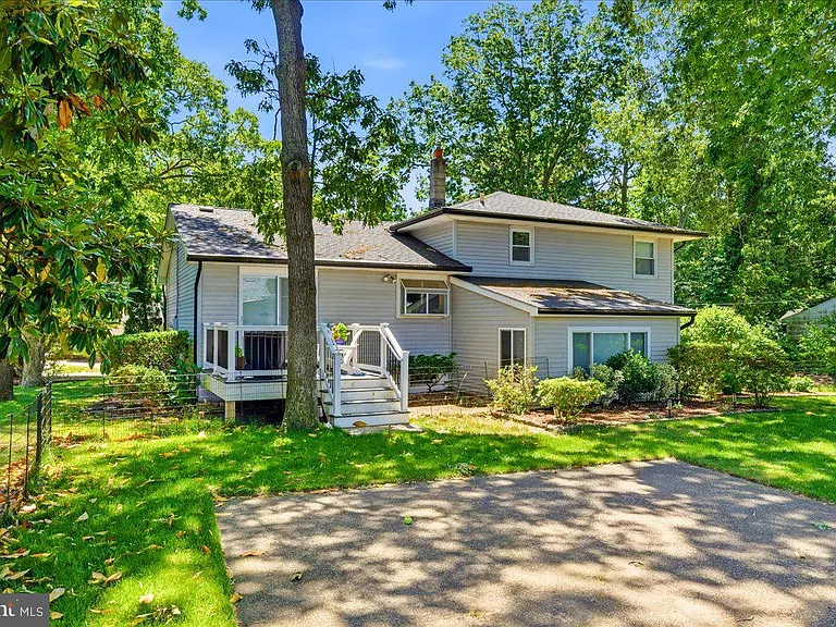 205 Euclid Ave — Photo 27