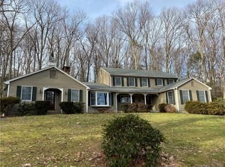 54 Hollister Dr, Avon, CT 06001