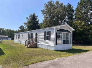 1147 Barnswood Ct, Mount Pleasant, MI 48858