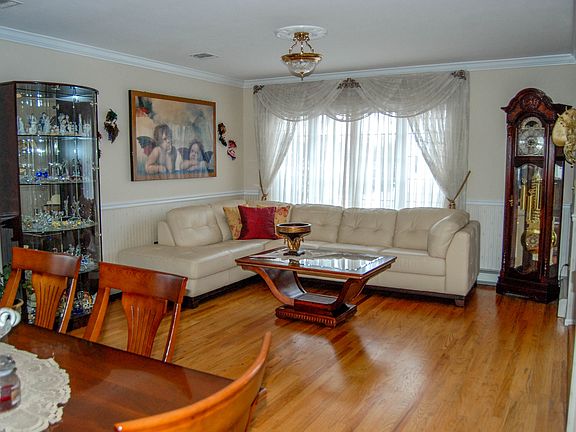 5th image of 53 Lenhart St