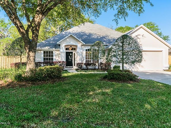 Front of 4938 Frost Lake