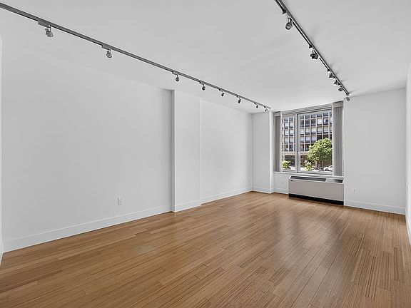 2nd image of 303 E 33rd St APT 3G