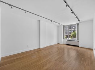 303 E 33rd St APT 3G, New York, NY 10016