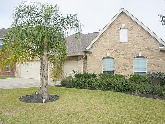 2nd image of 2600 Drift Wood Ln