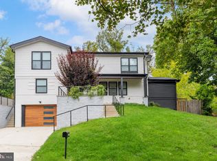 6303 Haviland Dr, Bethesda, MD 20817