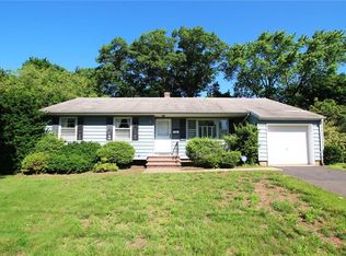 26 Winthrop Rd, Somerset, NJ 08873