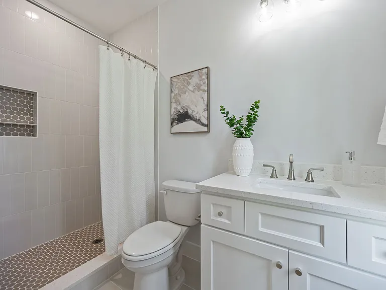 515 Spruce St #B — Photo 5