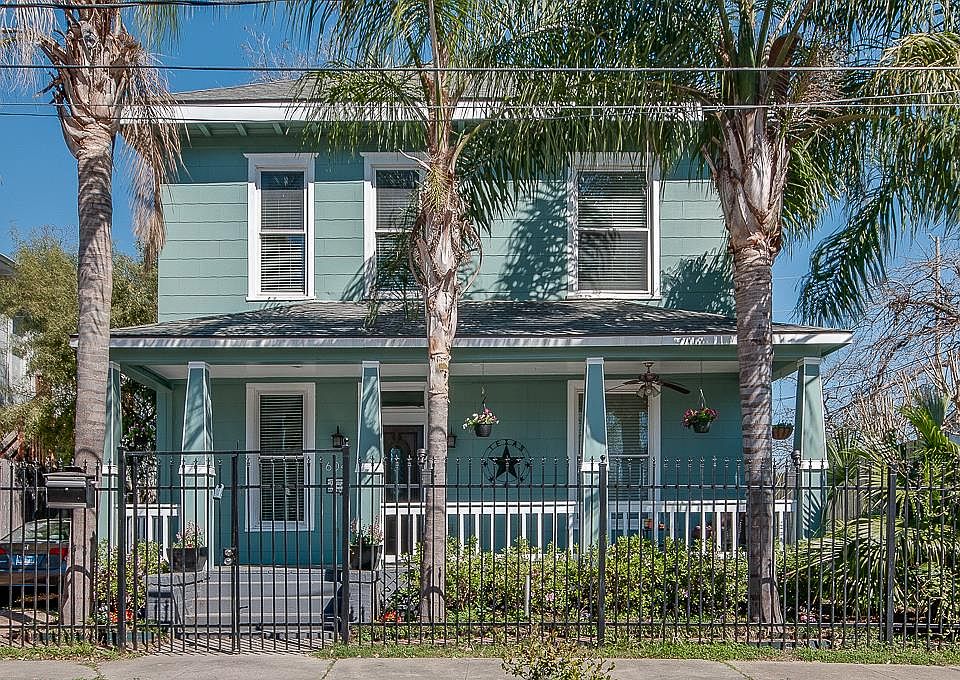 1st image of 604 Hyde Park Blvd