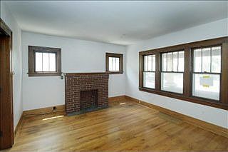 3rd image of 68 McKinley Ave N