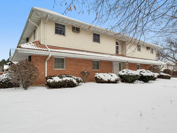100 Green Acres Dr APT 102, Morris, IL 60450