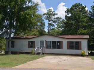 124 Moss Creek Dr, Greenwood, SC 29646